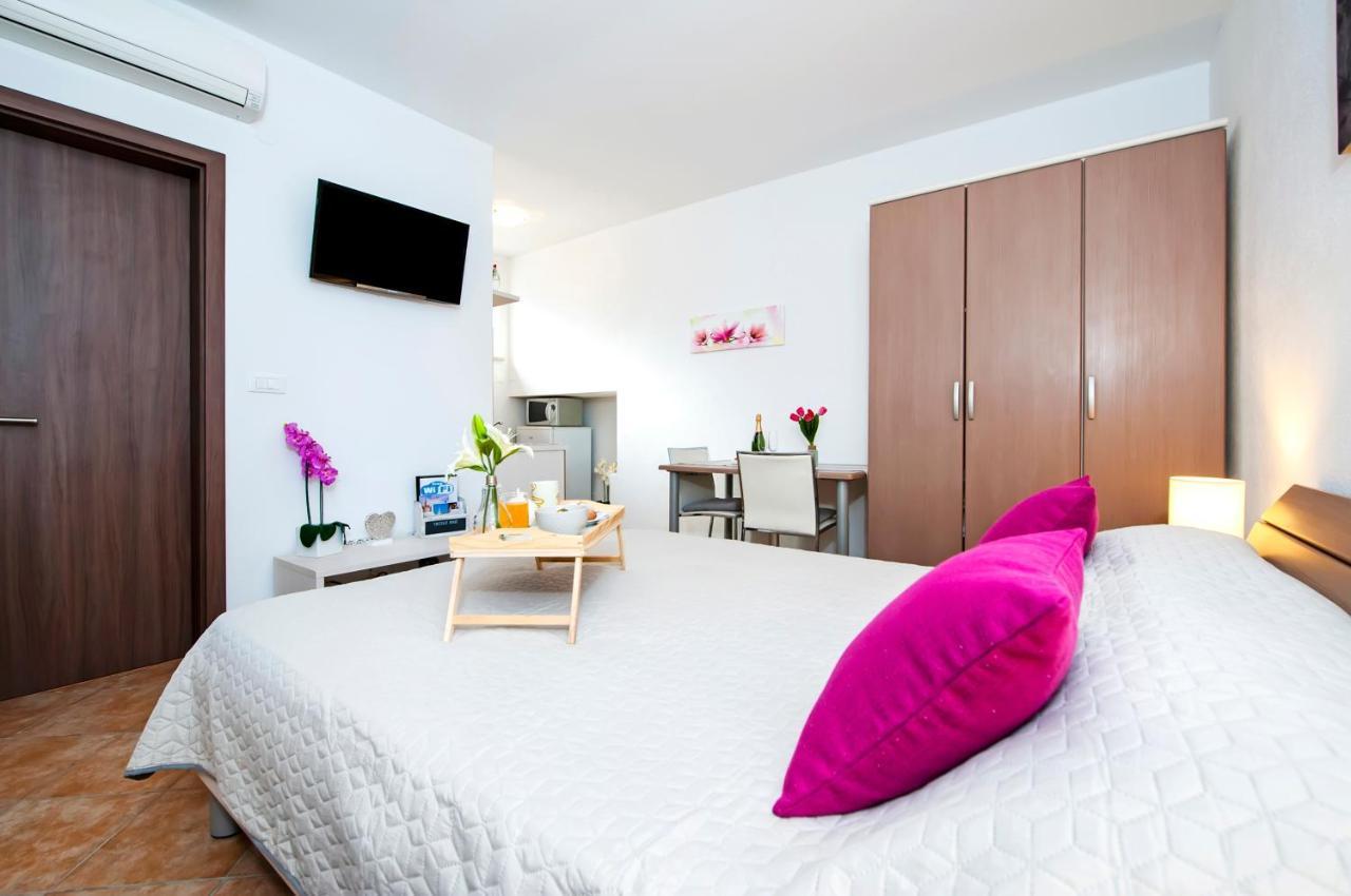 F&R Apartments Rovinj Luaran gambar