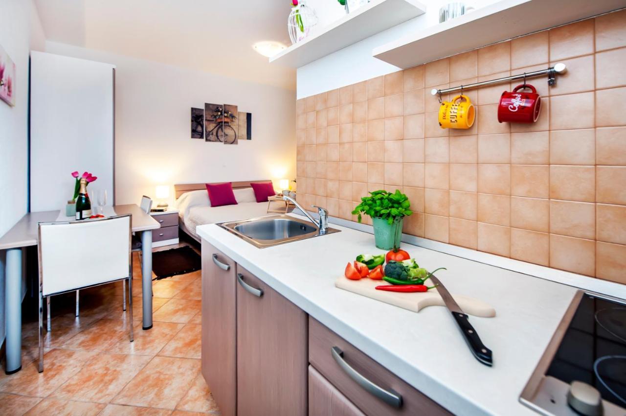 F&R Apartments Rovinj Luaran gambar