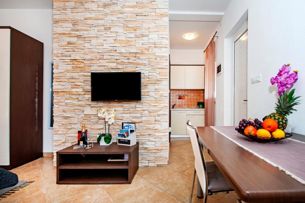 F&R Apartments Rovinj Luaran gambar