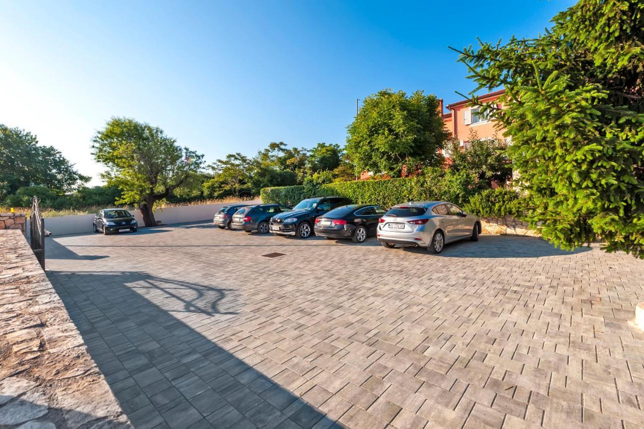 F&R Apartments Rovinj Luaran gambar